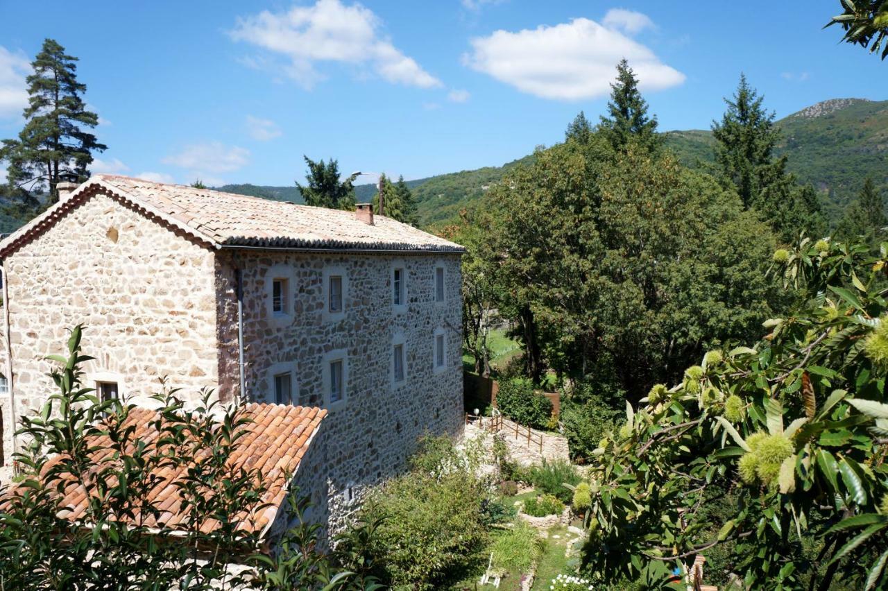 Gite **** "Le Refuge Des Fees" Saint-Julien-du-Gua Ngoại thất bức ảnh